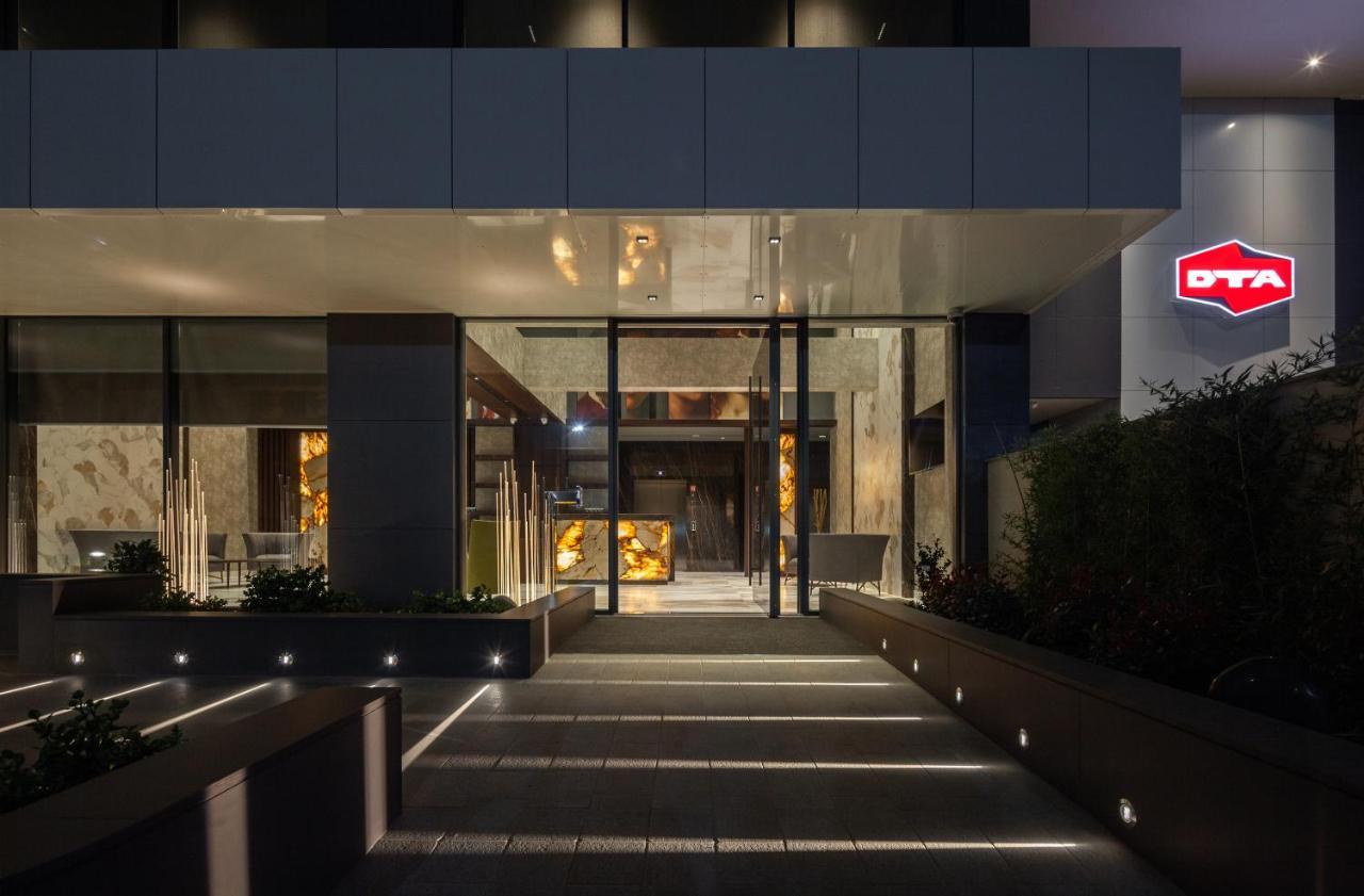 Only Boutique & Residences מלון לימסול